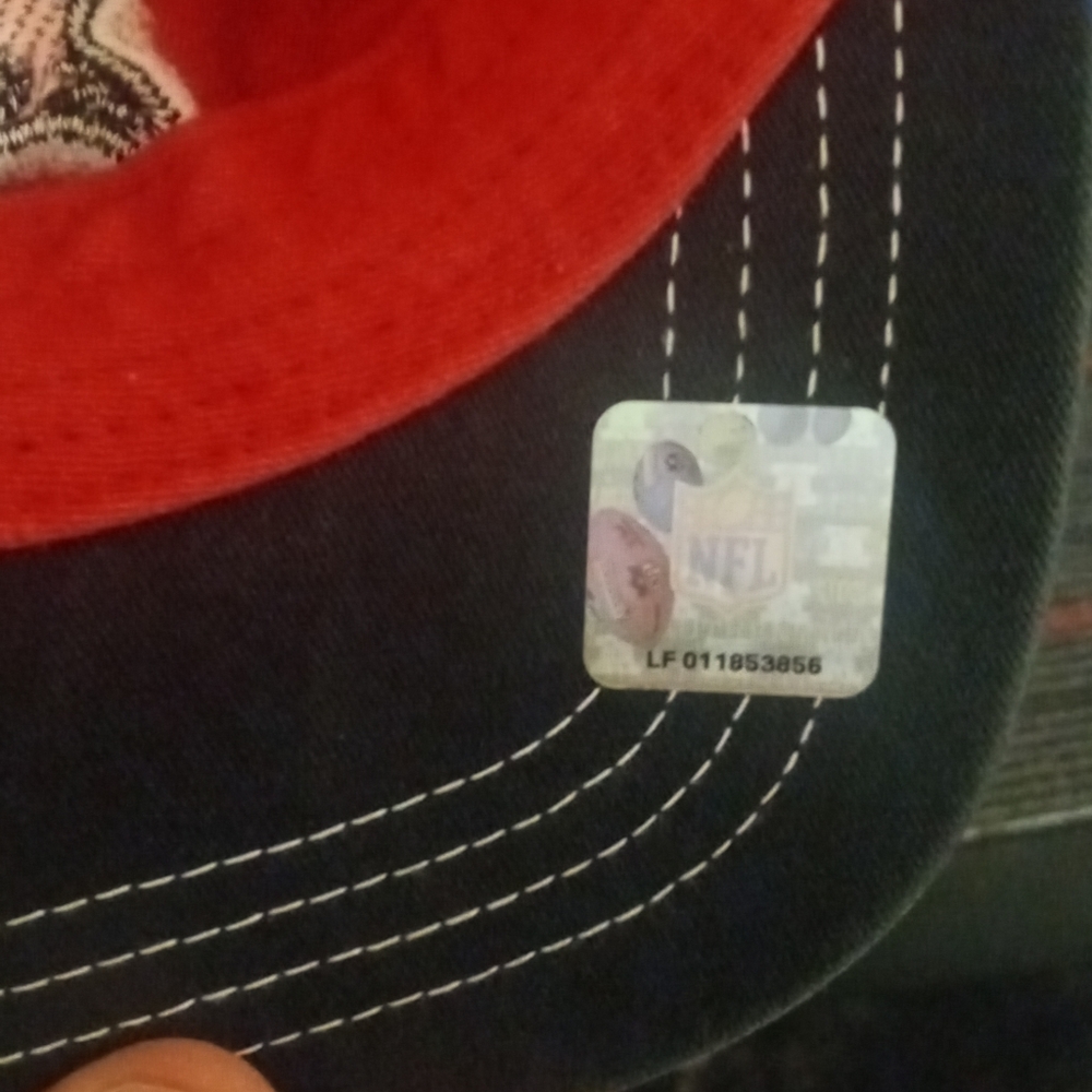 Red Buccaneers NFL Cap Reebok one size - Picture 5 of 6